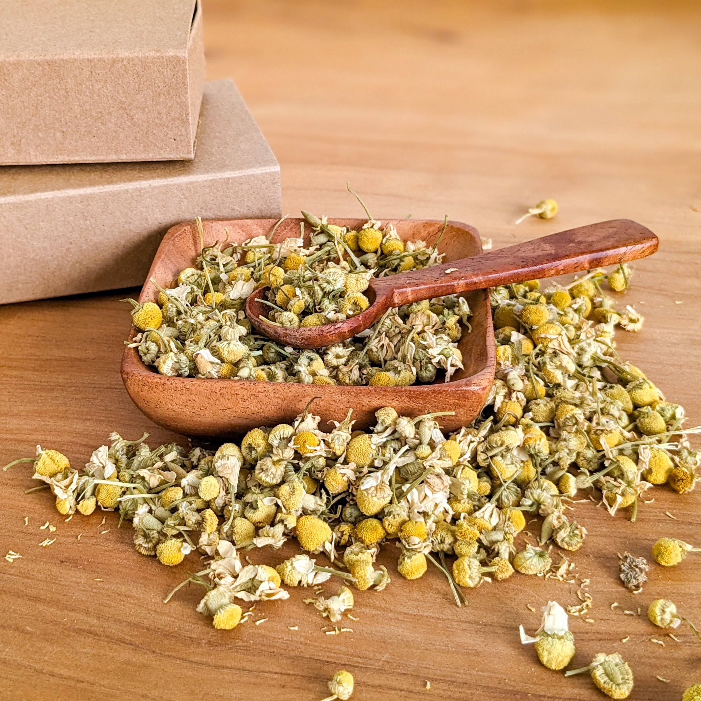 Natural Treasures Flower Confetti Chamomile Flowers Fairplay