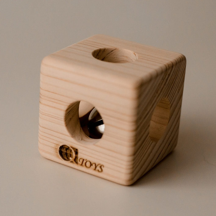 Qtoys | Wooden Cube Rattle