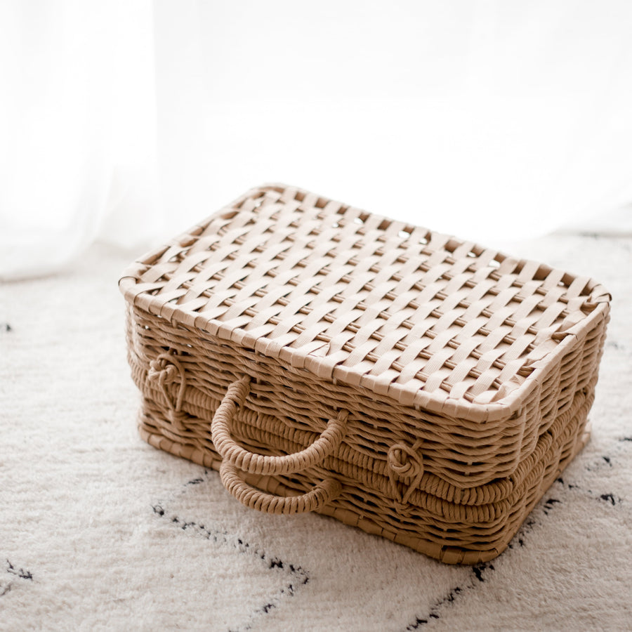 Qtoys | Jute Picnic Basket Suitcase