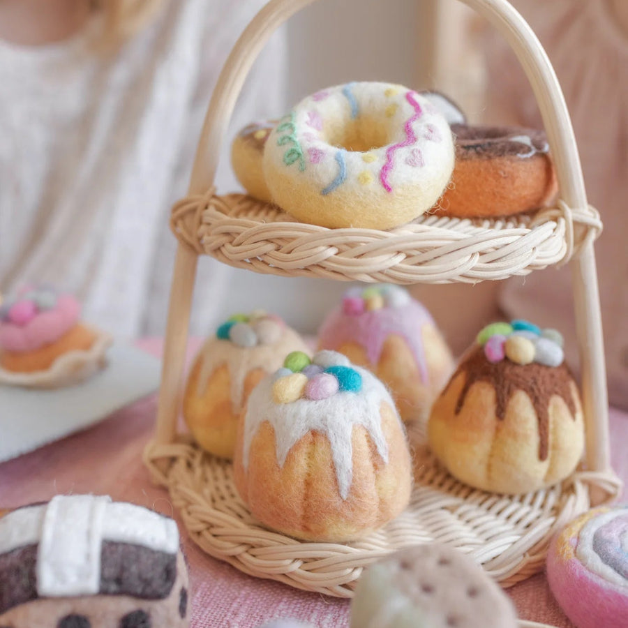 Juni Moon | Felt Food - Easter Sponge Cakes