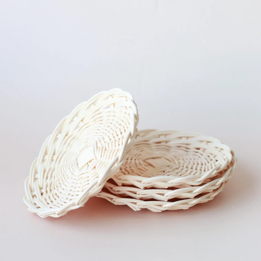 Juni Moon | Rattan Plates