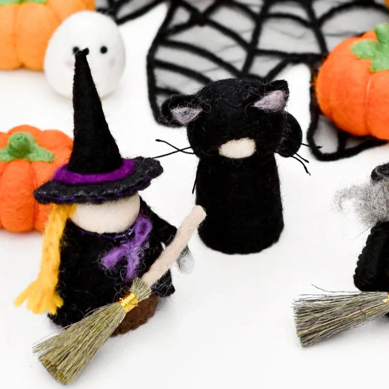 Tara Treasures | Felt Waldorf Peg Dolls - Black Cat