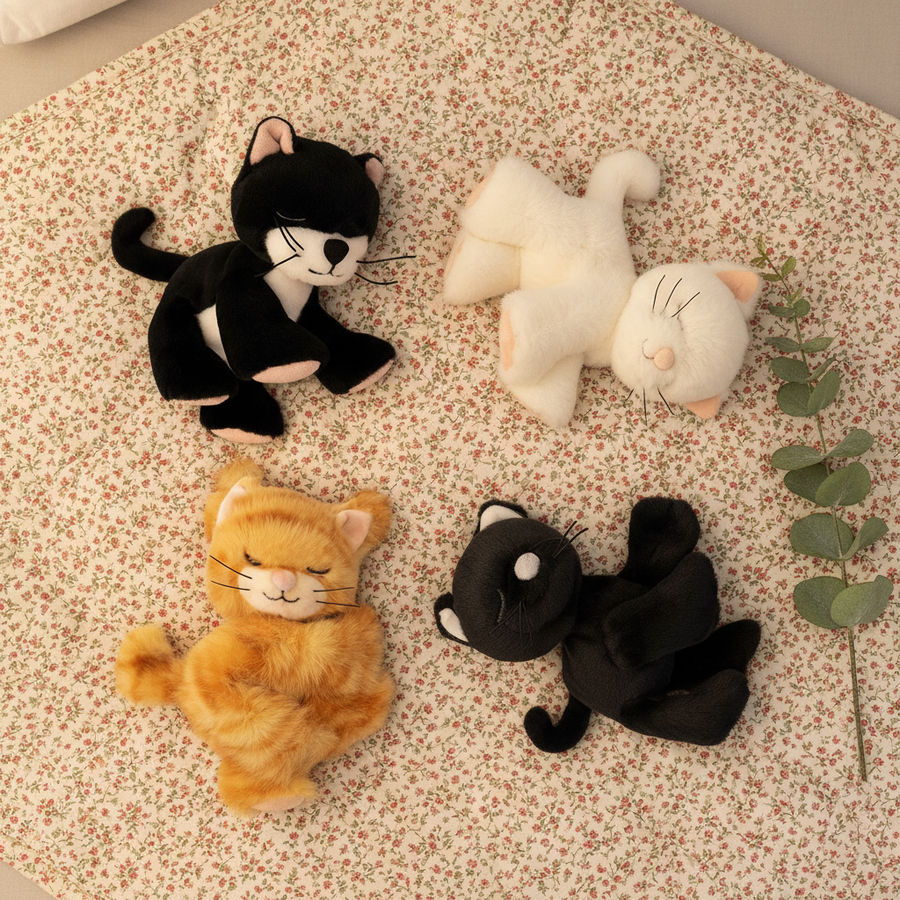 Olli Ella Binky Kitten | Kit (black & white)