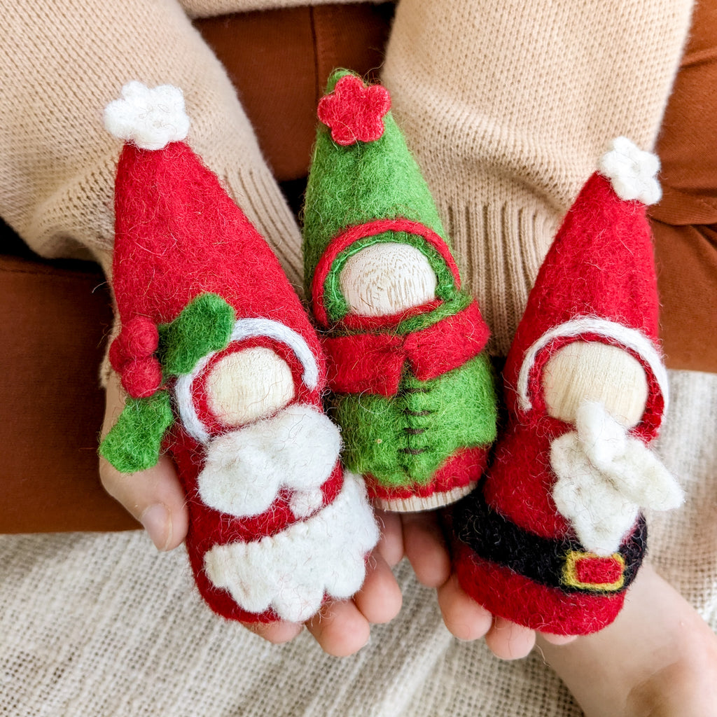 Tara Treasures | Felt Waldorf Peg Dolls - Christmas