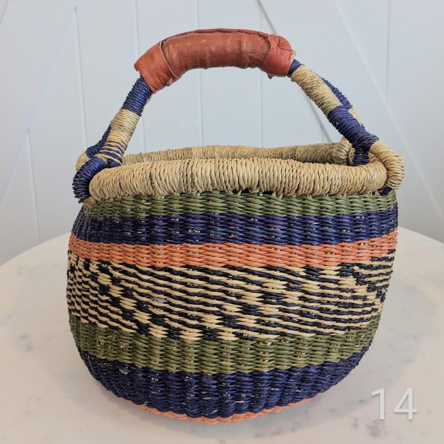 Small Foraging Bolga Basket - Patterned Designs