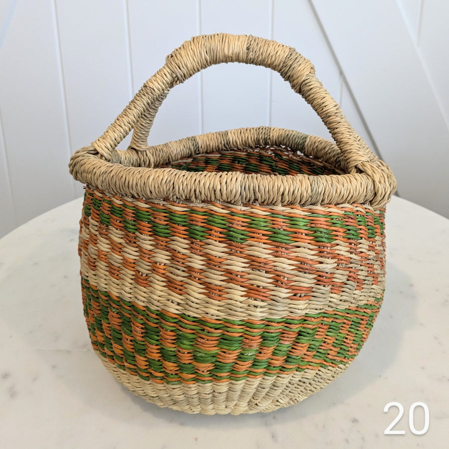 Small Foraging Bolga Basket - Patterned Designs