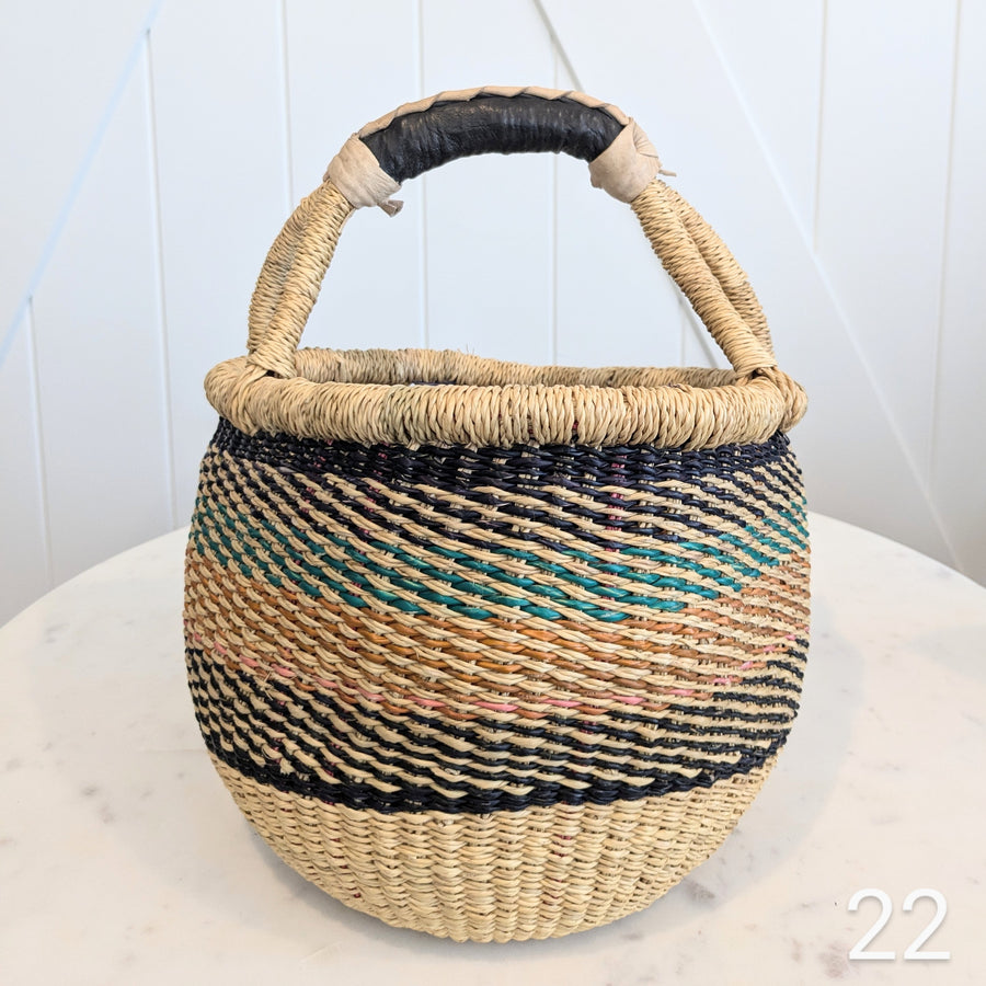 Small Foraging Bolga Basket - Patterned Designs