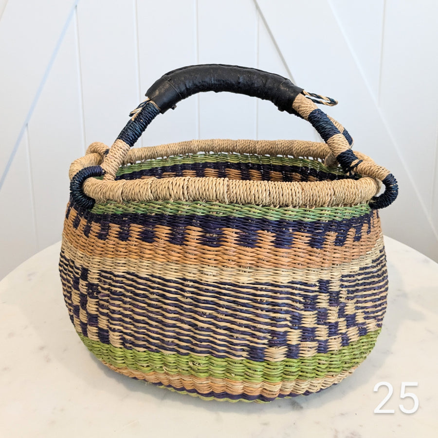 Small Foraging Bolga Basket - Patterned Designs