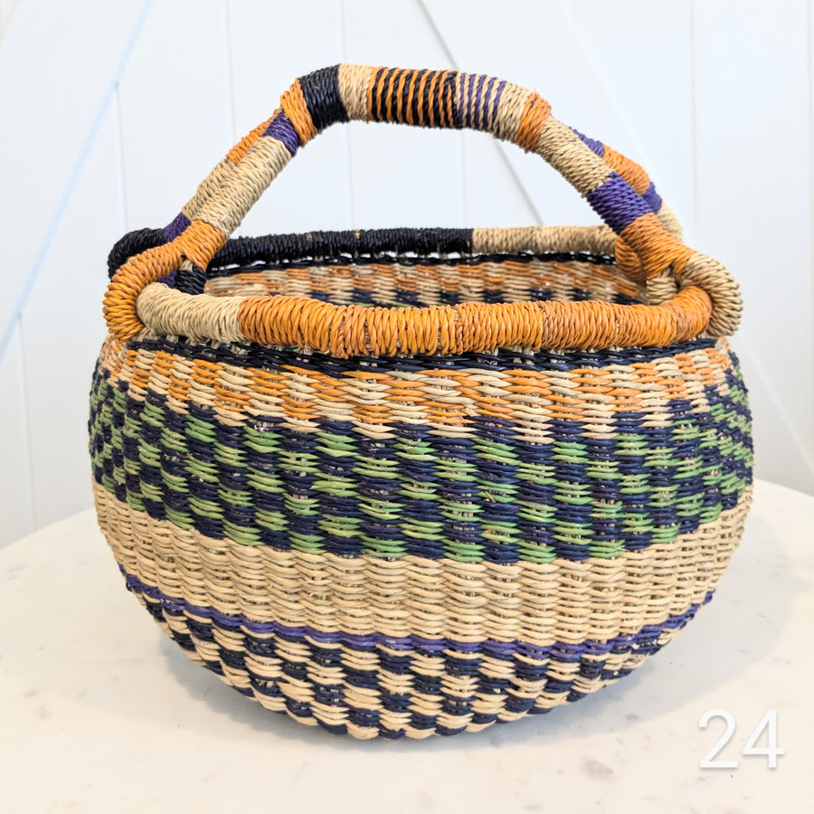 Small Foraging Bolga Basket - Patterned Designs