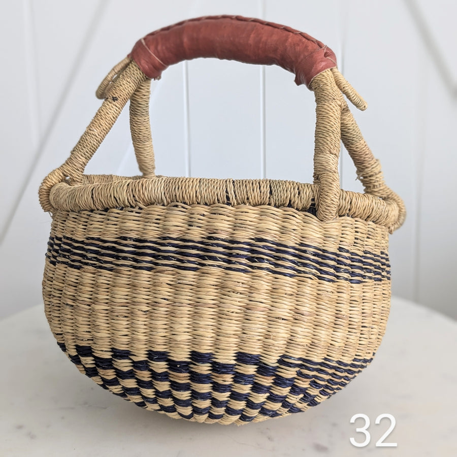 Small Foraging Bolga Basket - Patterned Designs