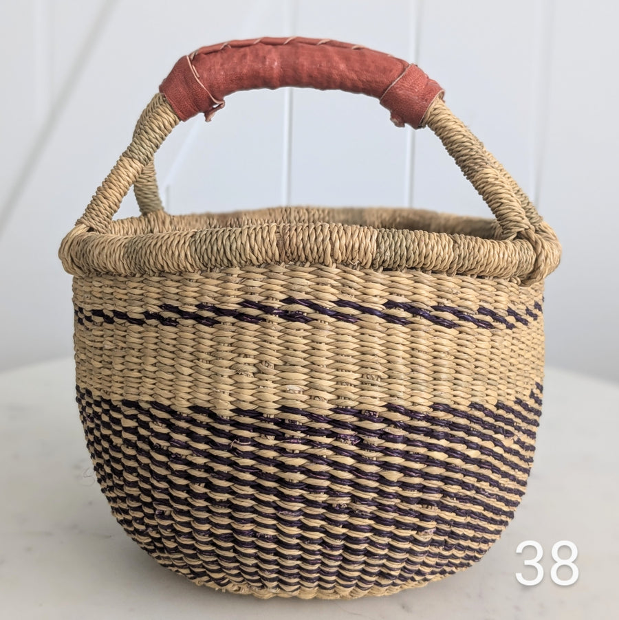 Small Foraging Bolga Basket - Patterned Designs