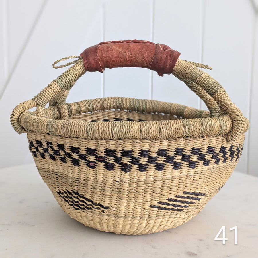 Small Foraging Bolga Basket - Patterned Designs