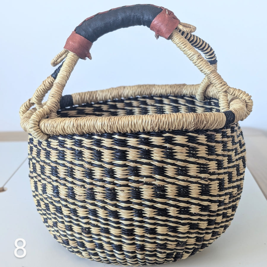 Small Foraging Bolga Basket - Patterned Designs