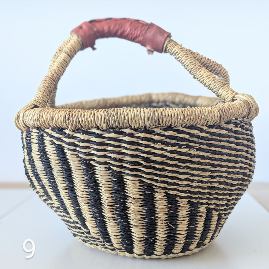 Small Foraging Bolga Basket - Patterned Designs