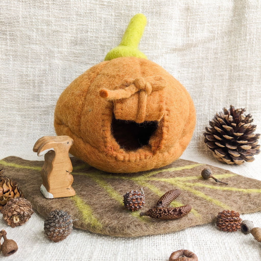 Felt Home and Play Mat | Pumpkin Patch