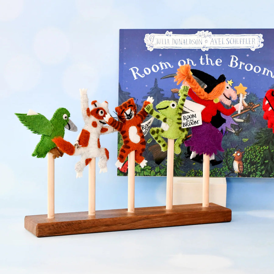 Tara Treasures | Finger Puppet Set - Room on the Broom