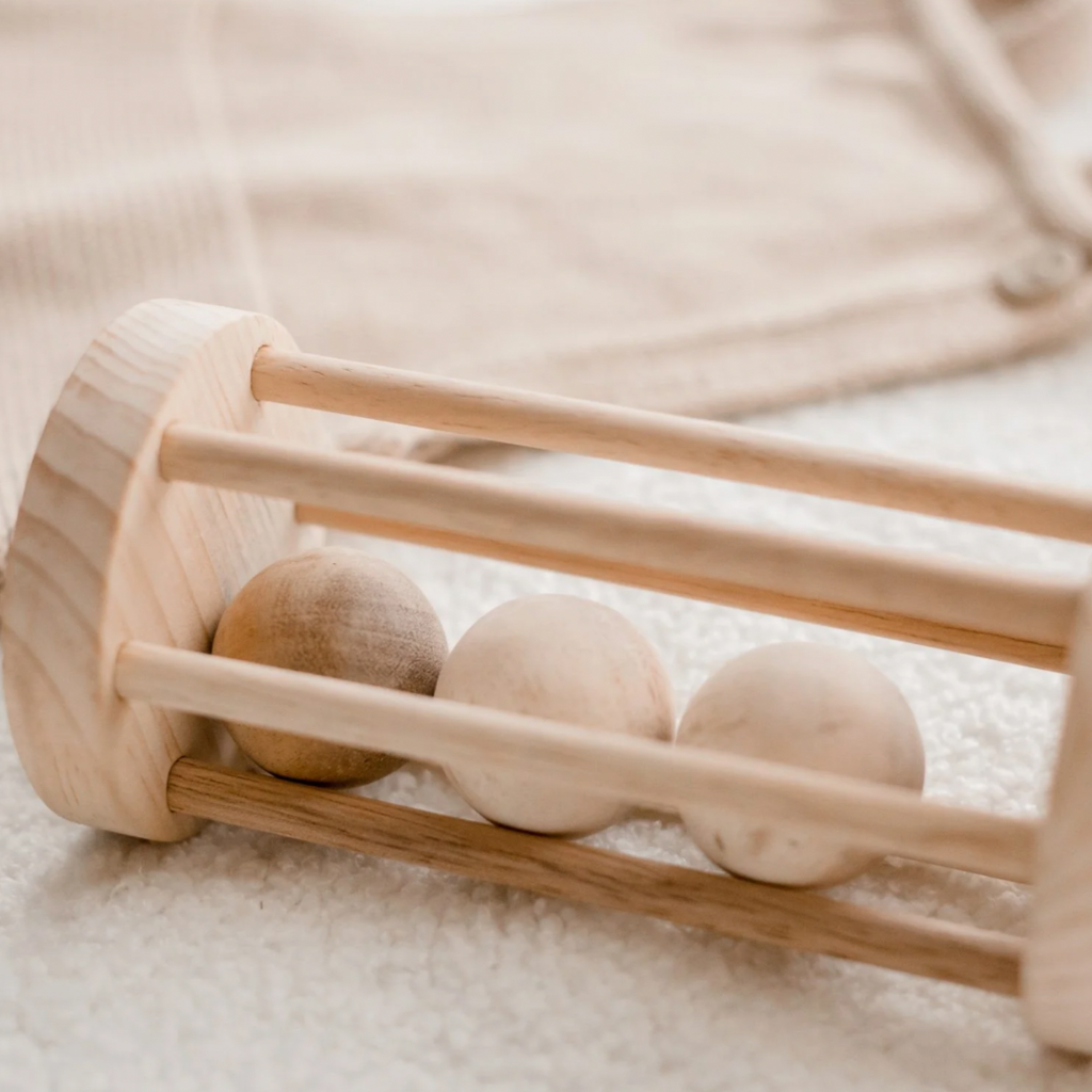 Qtoys | Wooden Ball Rattle