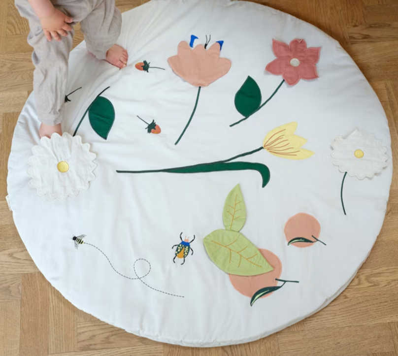 fabelab flower activity blanket