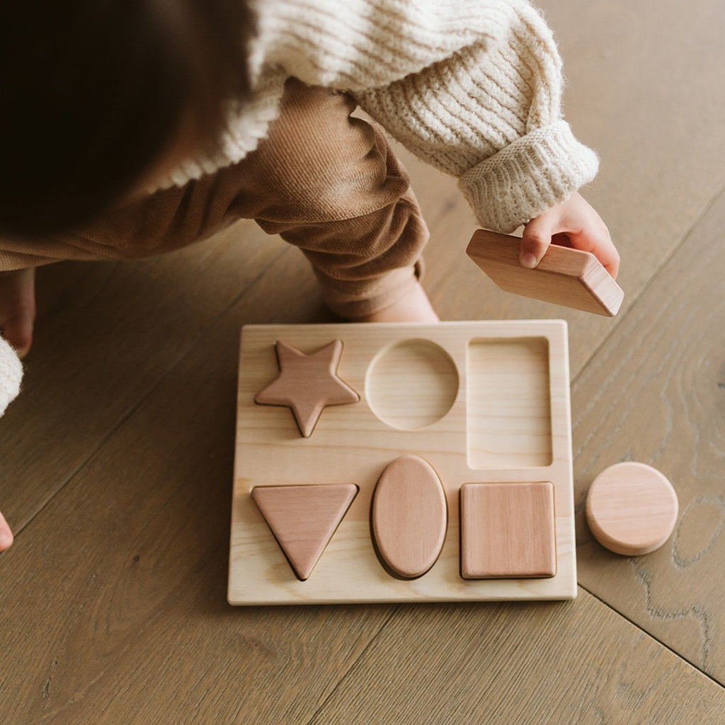 Qtoys | Natural Wooden Six Shape Puzzle