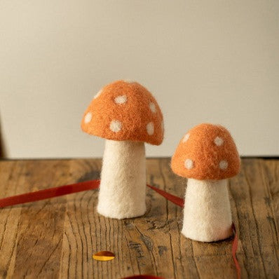 Muskhane Felt Dotty Mushrooms | Litchee