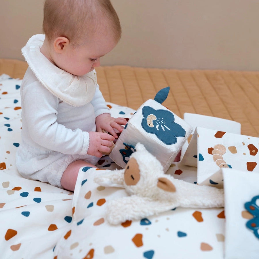 Fabelab | Organic Cotton Fabric Cube - Butterfly