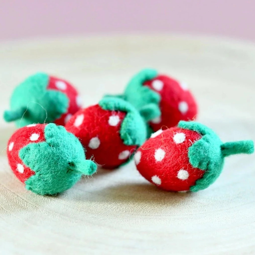 Tara Treasures | Felt Food - Mini Strawberry Set (5pc)