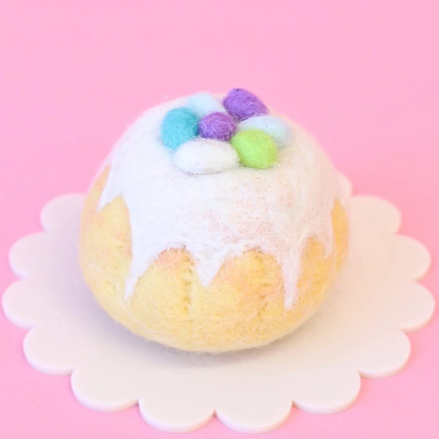 Juni Moon | Felt Food - Easter Sponge Cakes