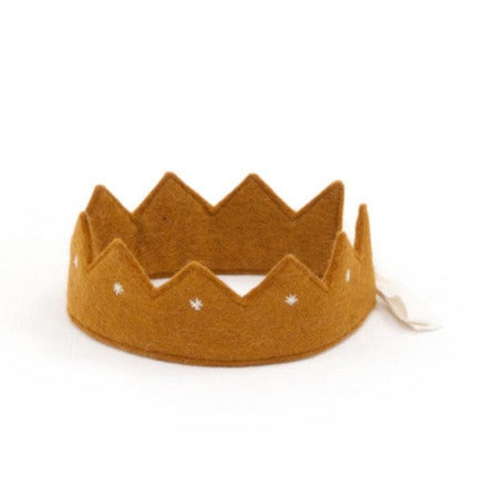 muskhane kumari crown gold