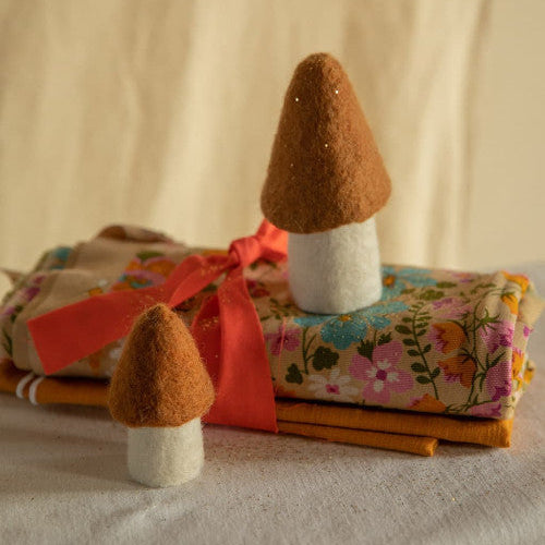 Muskhane Felt Morel Mushrooms | Caramel