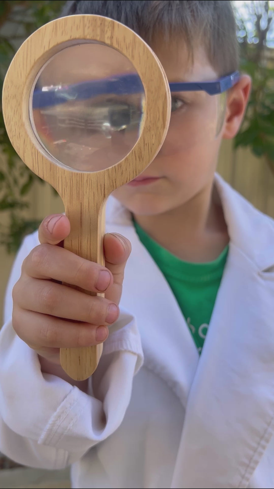 Qtoys | Wooden Magnifying Glass