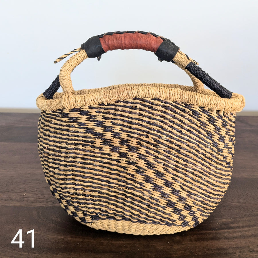 Small Foraging Bolga Basket - Patterned Designs