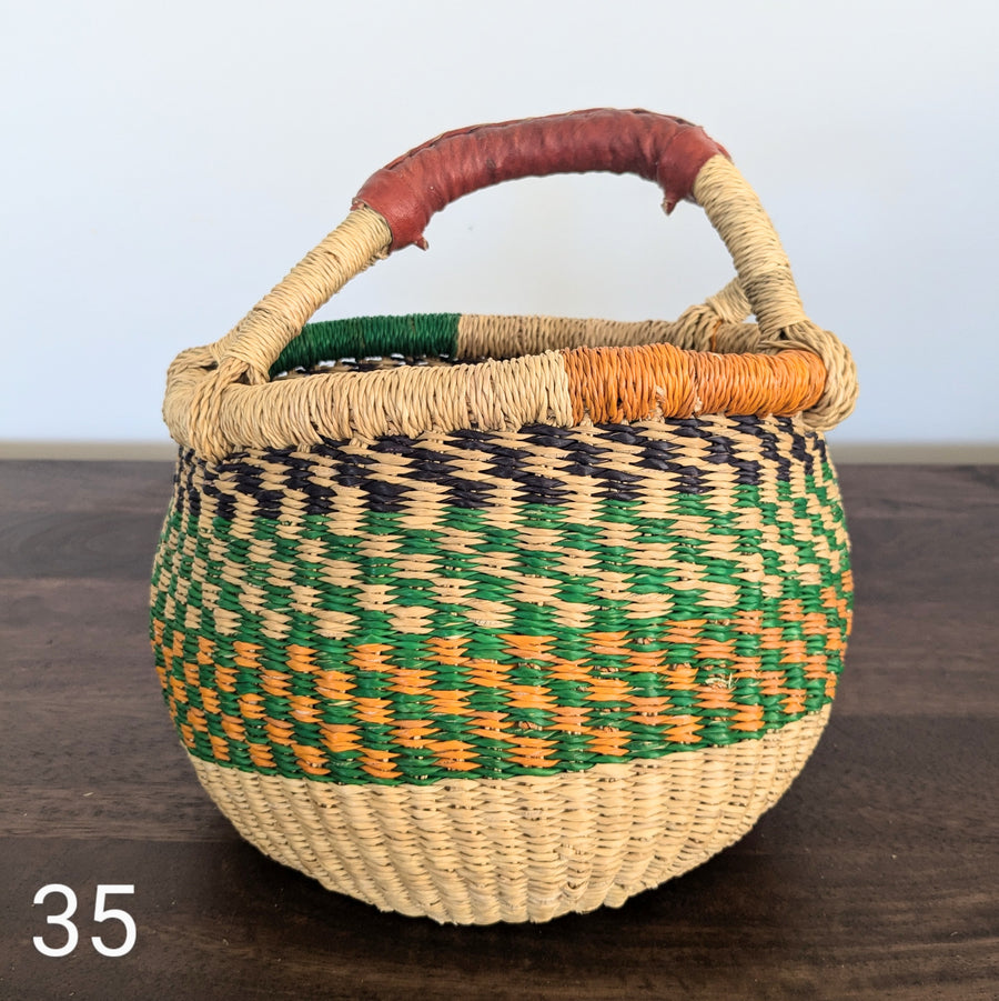 Small Foraging Bolga Basket - Patterned Designs