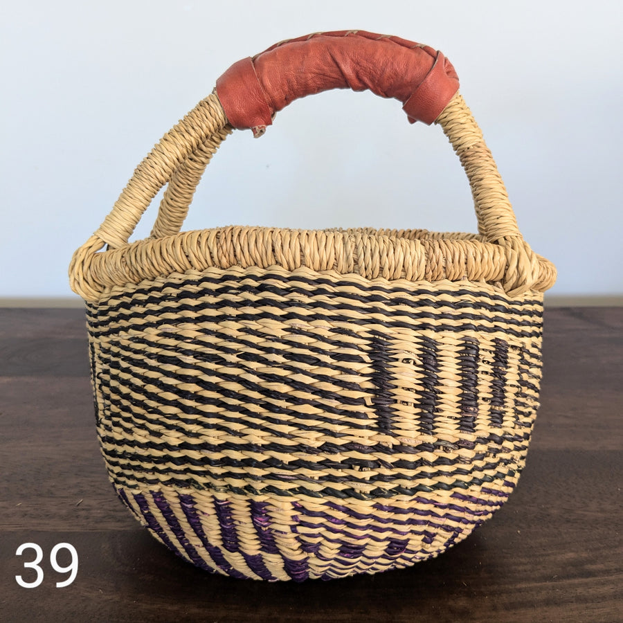 Small Foraging Bolga Basket - Patterned Designs