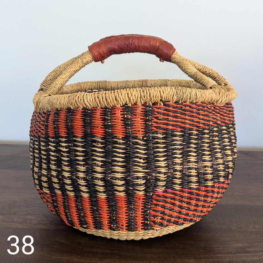 Small Foraging Bolga Basket - Patterned Designs