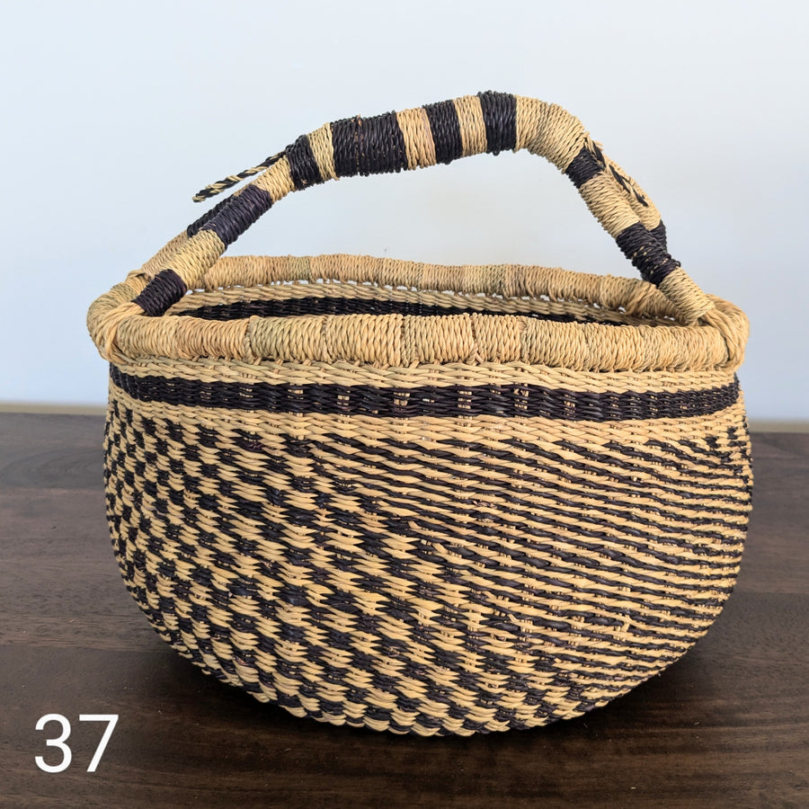 Small Foraging Bolga Basket - Patterned Designs