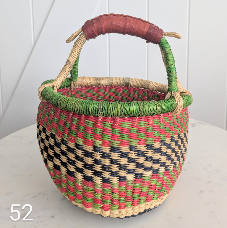 Small Foraging Bolga Basket - Patterned Designs
