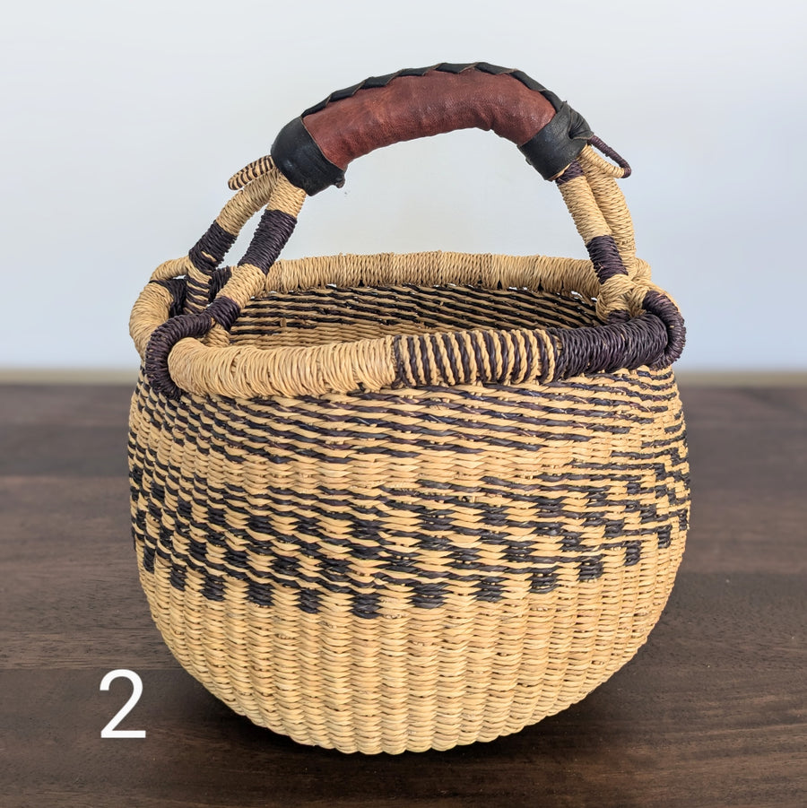 Small Foraging Bolga Basket - Patterned Designs