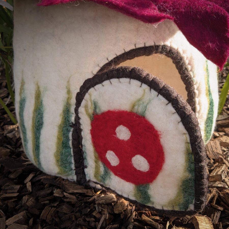 Felt Home | Mushroom Toadstool Home XL (60cm)
