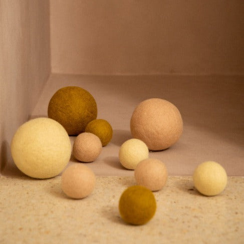 Muskhane Natural Felt Balls