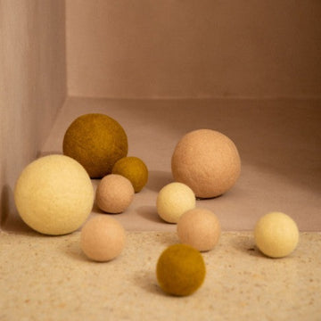 Muskhane Natural Felt Balls
