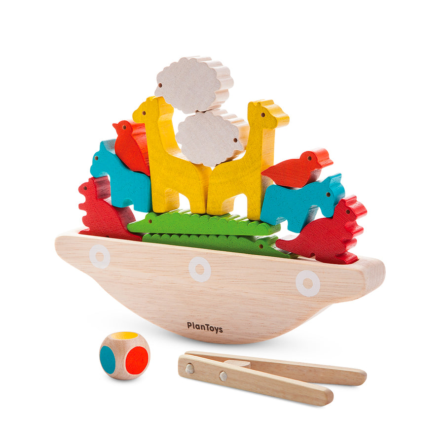 Eco-friendly wooden toy balancing boat game