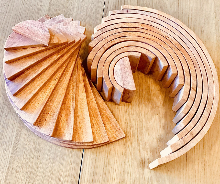 Wooden Stacking Plates