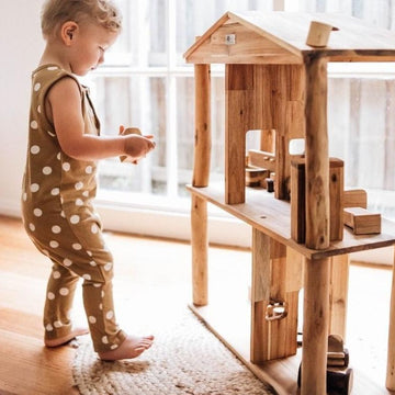 Eco-friendly wooden toy dolls house 