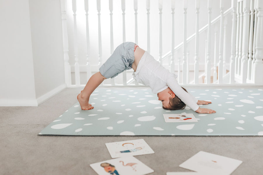 Mindful & Co Yoga Flash Cards for Children