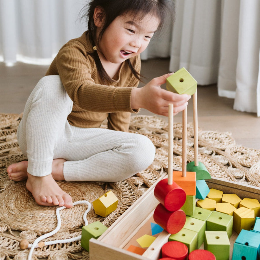 Qtoys | Wooden Lacing and Sequencing Set
