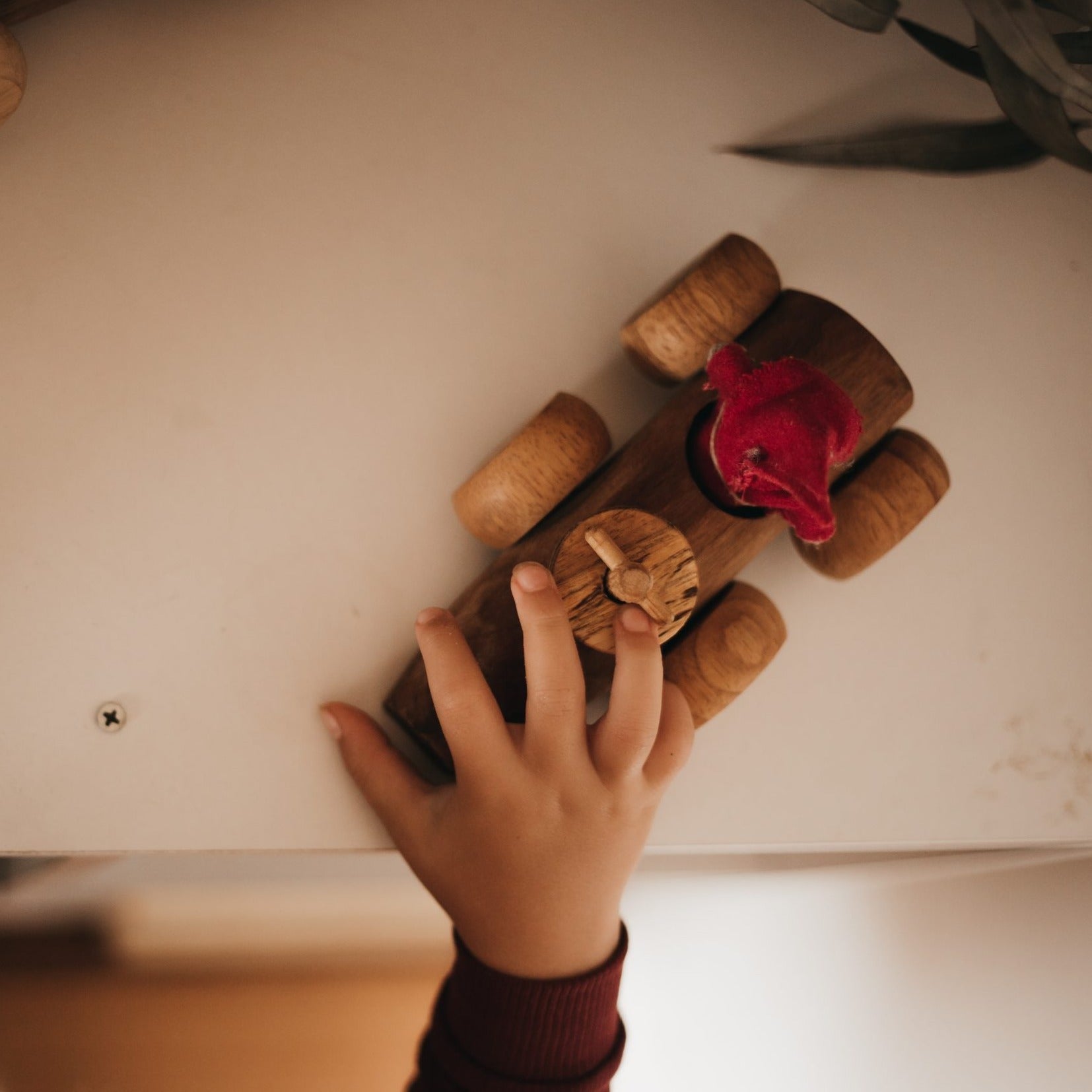 Qtoys | Natural Wooden Log Racing Car – Fairplay