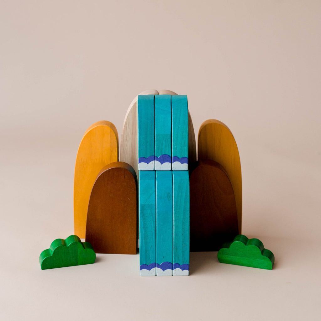 Qtoys | 3D Waterfall Play Set