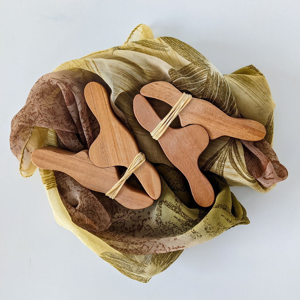 Beautiful natural wooden pegs inspired by the Steiner educational philosophy. 