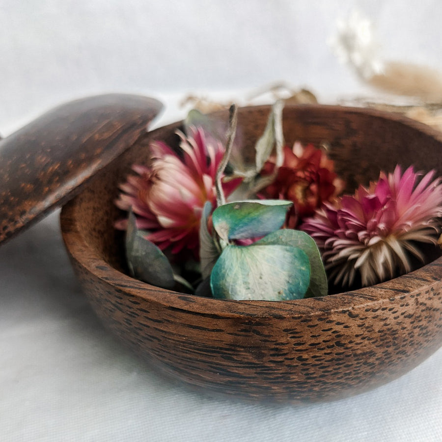 Coconut Wood Bowl Set