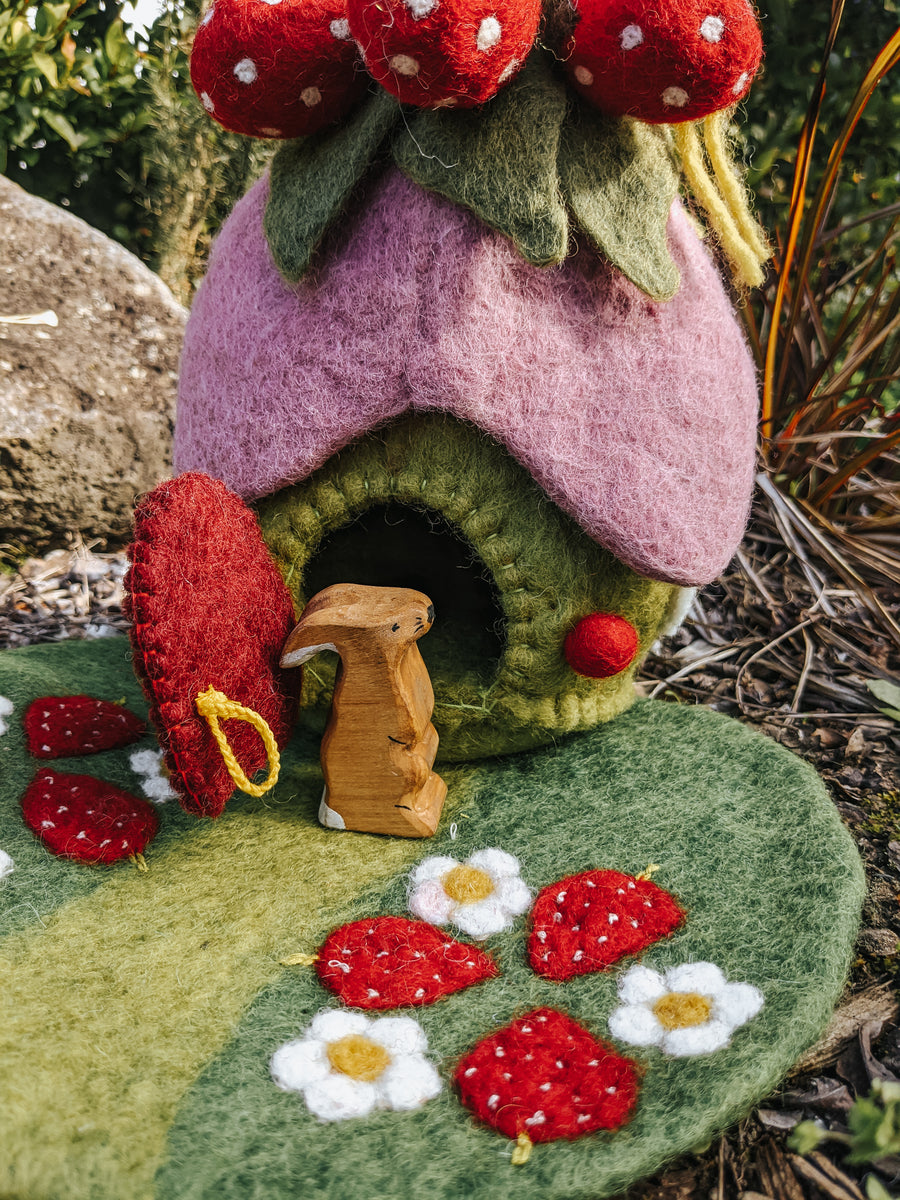 Felt Home and Play Mat | Strawberry Patch